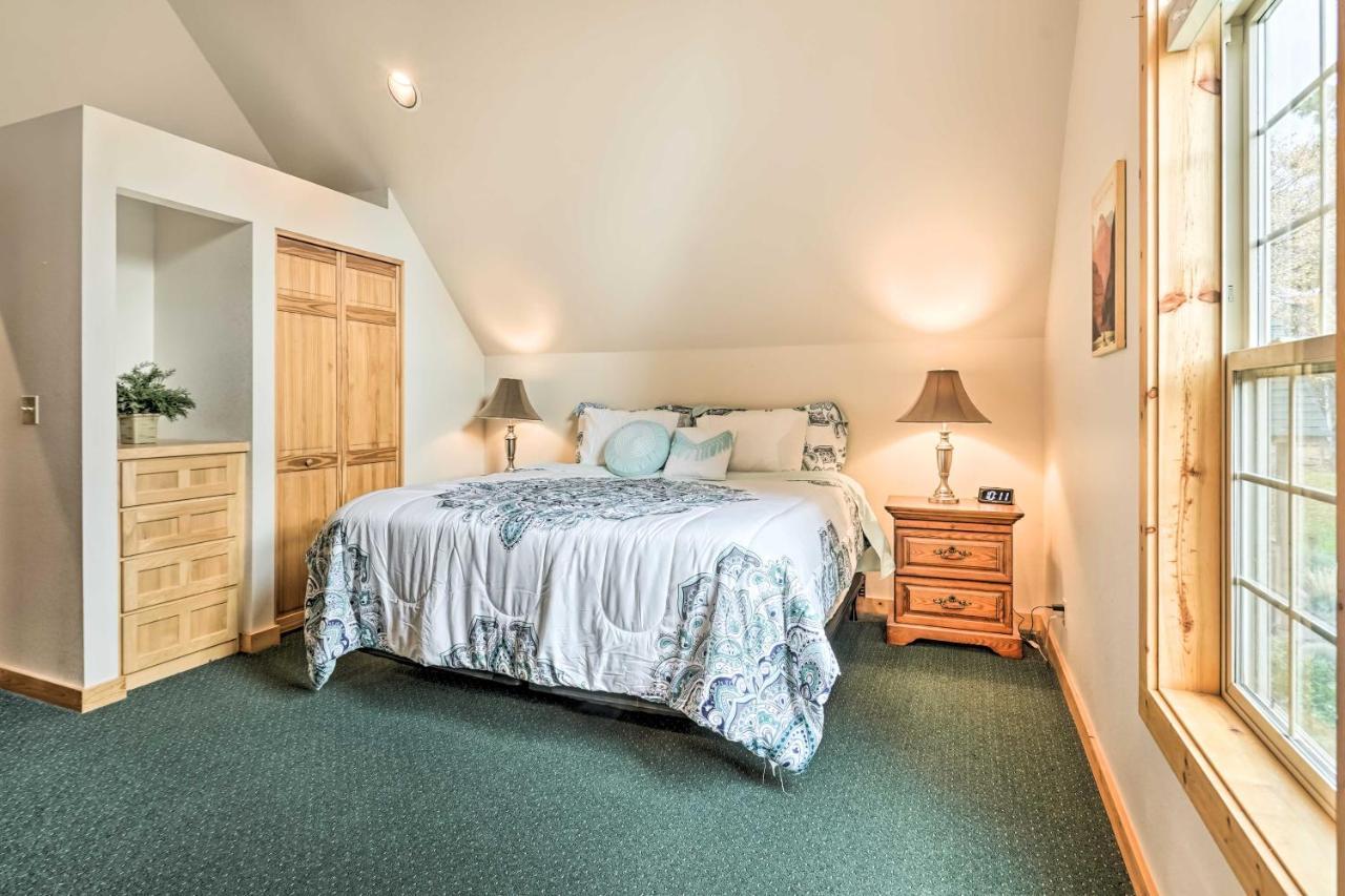 Chalet At Running Y Resort With Wraparound Deck! Klamath Falls Eksteriør bilde